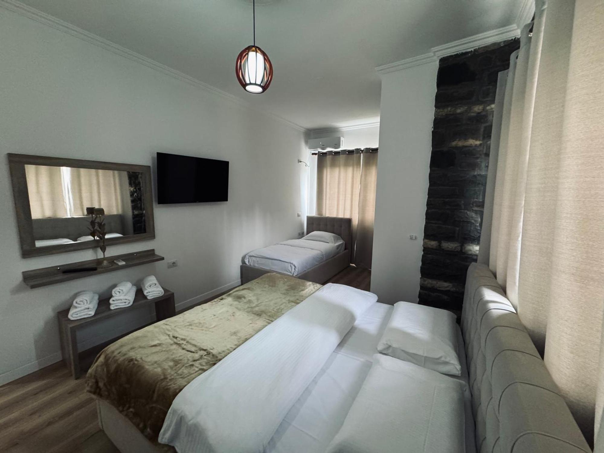 Kutal Park Inn Hotel Përmet Eksteriør bilde